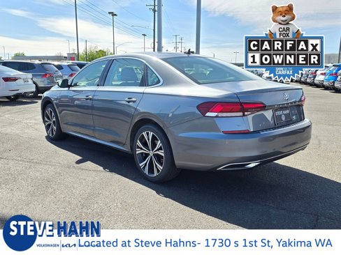 Used 2022 Volkswagen Passat 2.0T SE image 5