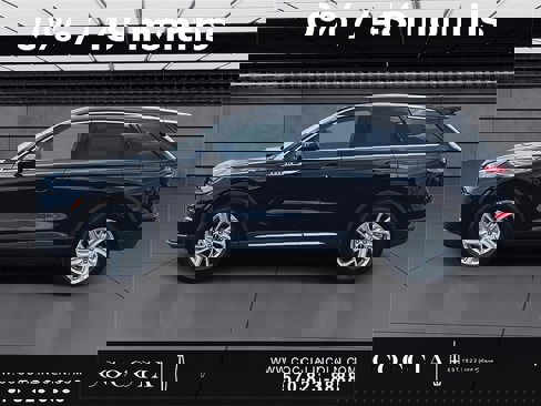 New 2025 Lincoln Corsair AWD image 3