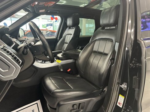 Used 2020 Land Rover Range Rover Sport HSE image 21