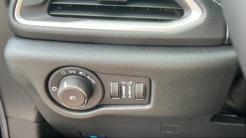 New 2025 Chrysler Pacifica Select image 26