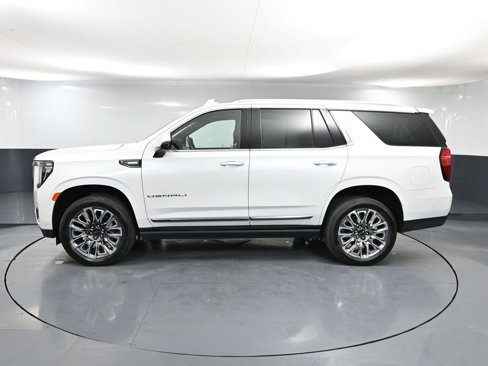 Used 2023 GMC Yukon Denali Ultimate image 9