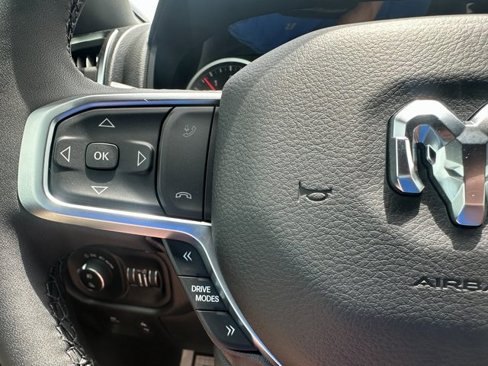 New 2025 RAM 1500 4x4 Crew Cab image 37