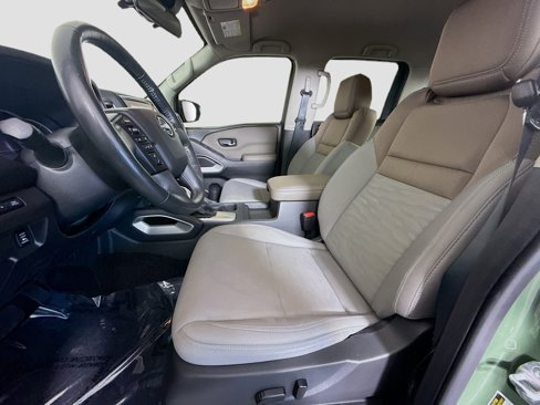 Used 2024 Nissan Frontier SV w/ SV Convenience Package image 20
