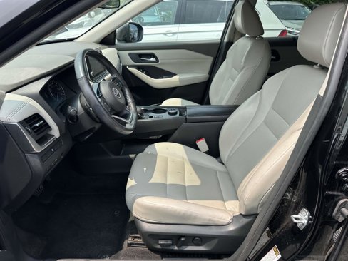 Used 2023 Nissan Rogue SV image 15