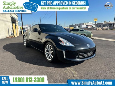 Used 2014 Nissan 370Z Touring w/ Navigation Package image 2