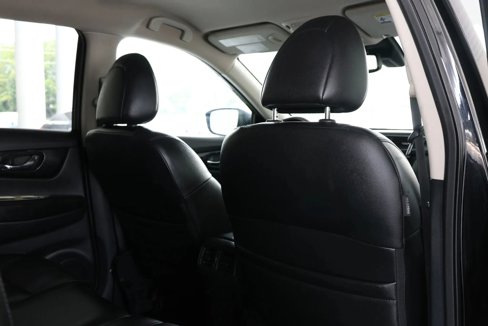 Used 2018 Nissan Rogue SL image 18