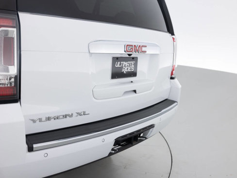 Used 2020 GMC Yukon XL Denali w/ Denali Premium Package image 16