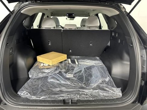 Certified 2025 Hyundai Tucson SE image 53