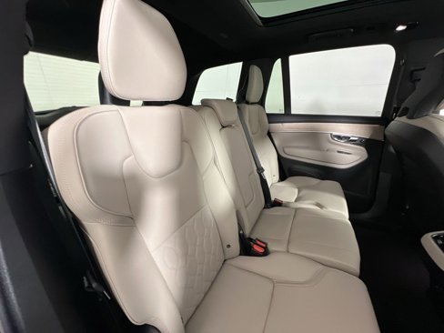 New 2026 Volvo XC90 B6 Plus w/ Protection Package Premier image 25