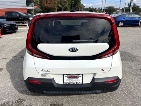 Used 2021 Kia Soul S image 6