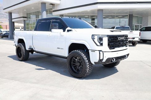 Used 2025 GMC Sierra 2500 AT4X image 8
