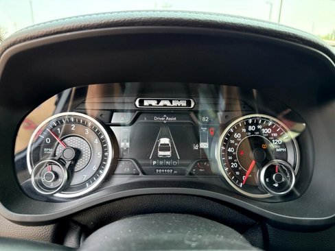 Used 2019 RAM 1500 Laramie image 16