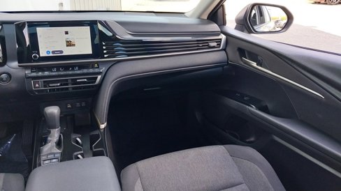 Used 2025 Toyota Camry LE image 14