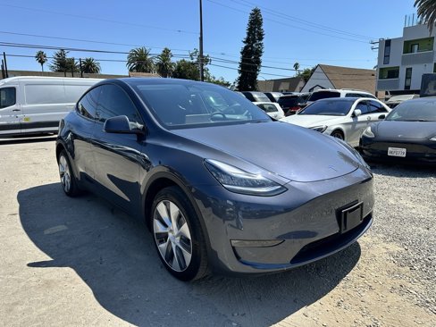 Used 2023 Tesla Model Y Long Range image 3