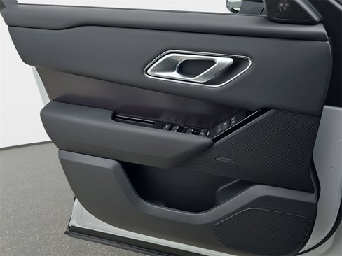 New 2026 Land Rover Range Rover Velar Dynamic SE image 27