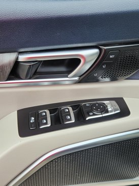 Used 2023 Kia Telluride SX image 17