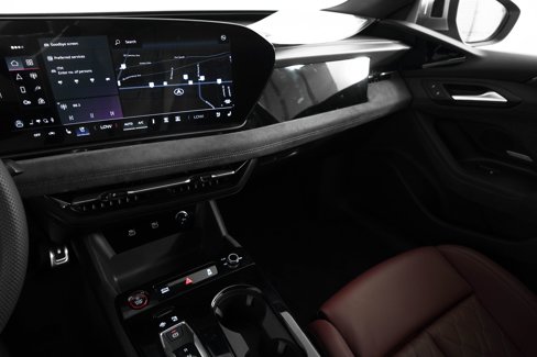 New 2025 Audi S6 e-tron Premium Plus image 33