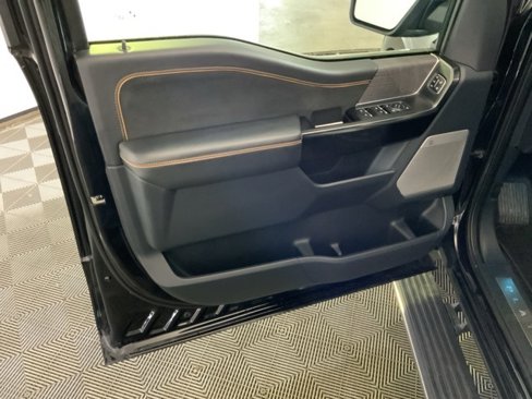 Used 2023 Ford F150 Platinum image 27