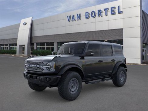 New 2025 Ford Bronco Badlands w/ Sasquatch Package image 1