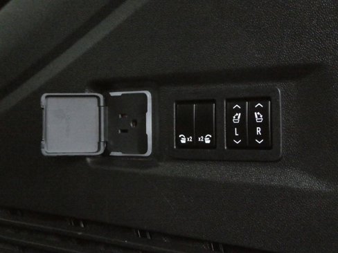 Used 2022 Chevrolet Tahoe LT w/ LT Signature Plus Package image 26