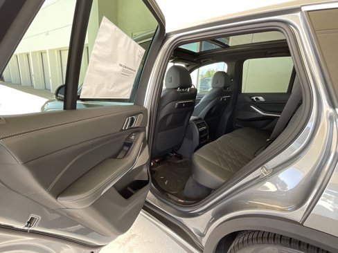 New 2026 BMW X5 xDrive50e image 23