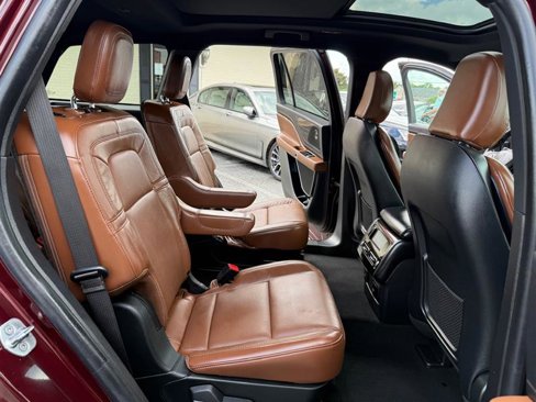 Used 2022 Lincoln Aviator Reserve w/ Equipment Group 201A image 16