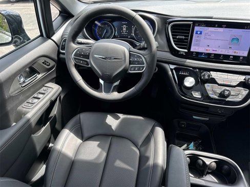 New 2026 Chrysler Pacifica Select image 18