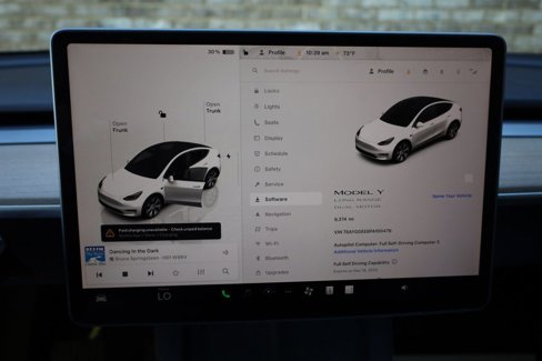 Used 2023 Tesla Model Y Long Range image 30