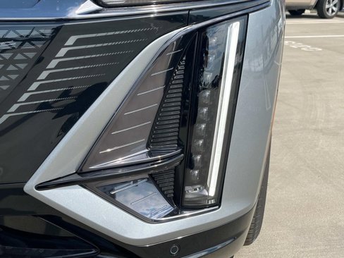 New 2026 Cadillac Lyriq Sport image 9