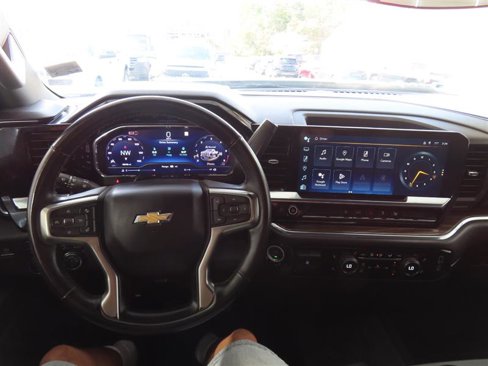 Used 2024 Chevrolet Silverado 3500 LT w/ Convenience Package image 20