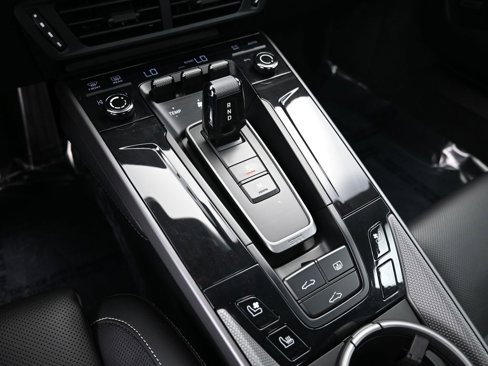 Certified 2025 Porsche 911 Carrera w/ Premium Package image 24