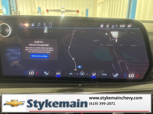 New 2026 Chevrolet Suburban RST image 25