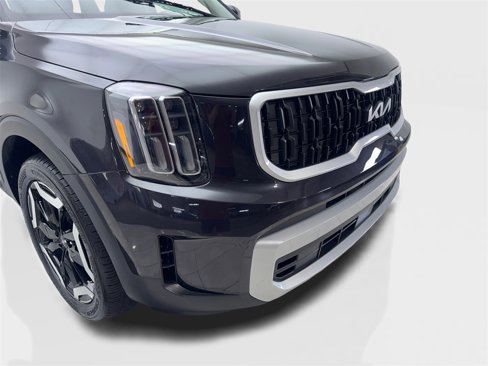 Used 2025 Kia Telluride S image 17