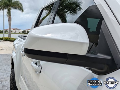 Used 2025 Toyota Tacoma SR5 image 11