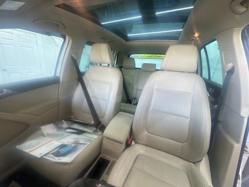 Used 2014 Volkswagen Tiguan SEL image 7