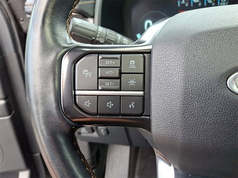 Used 2023 Ford Expedition Platinum image 17