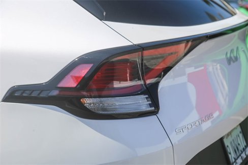 Certified 2024 Kia Sportage EX image 11