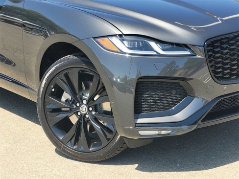 New 2026 Jaguar F-PACE R-Dynamic S image 6