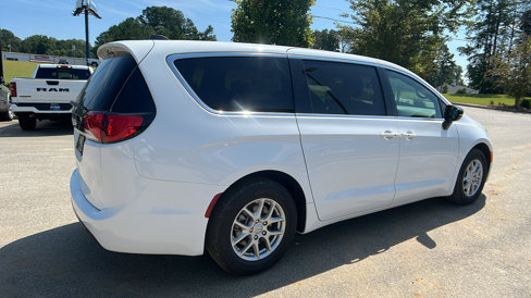 New 2026 Chrysler Voyager LX image 8