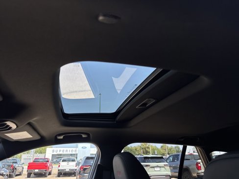 New 2026 Chevrolet Trax RS w/ Sunroof Package image 16