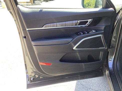 Used 2024 Kia Telluride EX image 21