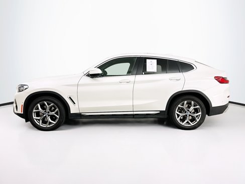Used 2024 BMW X4 xDrive30i w/ Parking Assistance Package image 4