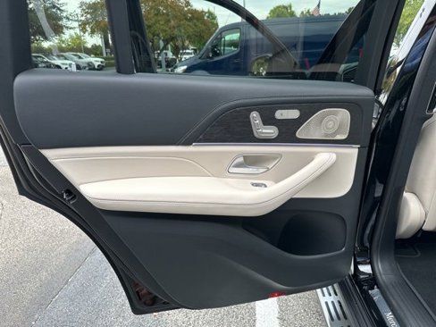 New 2026 Mercedes-Benz GLS 450 4MATIC image 28