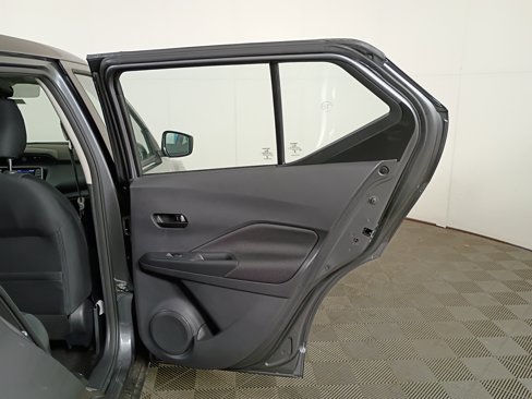 New 2025 Nissan Kicks Play S image 36