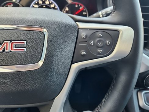 Used 2023 GMC Acadia SLT w/ Technology Package image 32