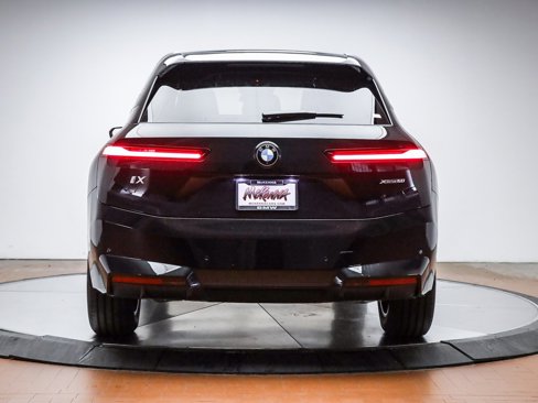 New 2026 BMW iX xDrive60 image 8