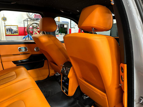 Used 2023 Rolls-Royce Cullinan w/ Dark Exterior Package image 20