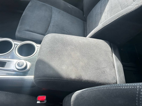 Used 2014 Nissan Pathfinder S image 11