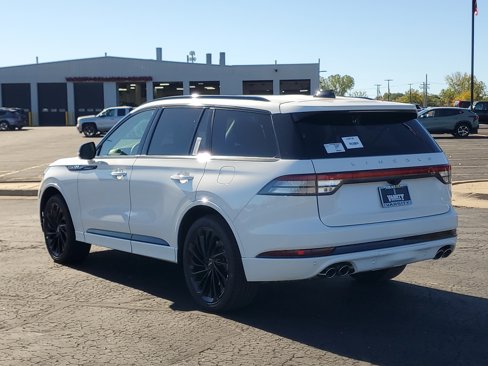 New 2025 Lincoln Aviator Reserve w/ Equipment Group 201A image 3