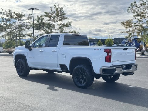 Used 2023 Chevrolet Silverado 2500 LT image 11